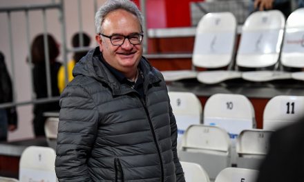 BM ANTEPRIMA A2/ PINO SACRIPANTI: “LA RICETTA PERFETTA PER I GIOVANI NON PUO’ ESSERCI, MA DOVREMMO INCHINARCI AL MODO DI LAVORARE CHE HANNO IN NCAA. L’A2 SPERO POSSA DIVENTARE UN CAMPIONATO DI FORMAZIONE PER LORO.” – DI ALESSIO APICELLA