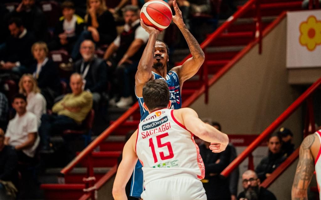 BM ON A2/ LE PAGELLE: Moore e Sarto strapazzano Pistoia, Johnson e Knight non completano la rimonta – di Alessandro di Bari