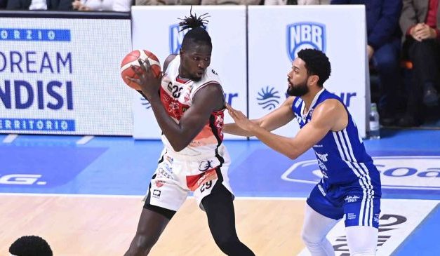 BM ON A2/ La VL Pesaro sconfigge Avellino e si conferma in testa, Bergamo travolge la Real Sebastiani Rieti