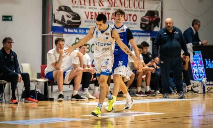 Scossa in casa Fabriano: la società annuncia il taglio di Simone Centanni per i fatti dopo la gara contro la Loreto Pesaro. La guardia anconetana: “Mi assumo totalmente la responsabilità del mio gesto, mi dispiace però che non mi sia stato permesso di chiedere scusa pubblicamente”