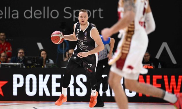 Aggiornamento sulle condizioni fisiche di Ezra Manjon e Arturs Strautins