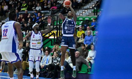 BM DA LBA/ Treviso lotta fino alla fine ma non basta uno Weber da 30 punti e Sassari si prende la vittoria 89-92 – di Ilaria Tubia