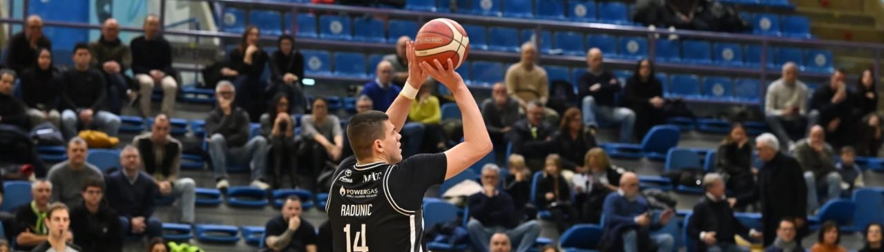 BM ON SERIE B/ Nel girone A Vigevano travolge Fidenza e l’Assigeco Piacenza sconfigge Vicenza. Nel B la JuveCaserta regola Faenza, Latina supera Piombino