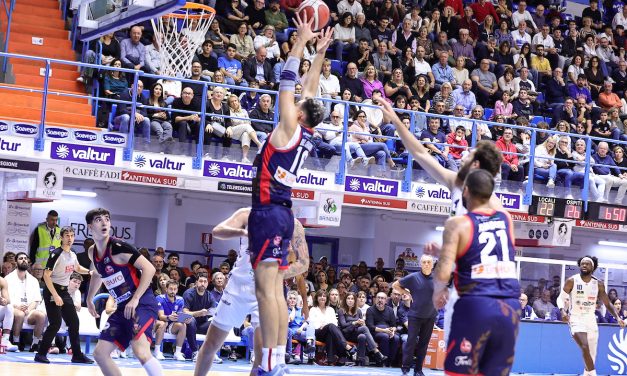 Forlì: ufficiale l’addio di Angelo Del Chiaro, Roseto alla finestra