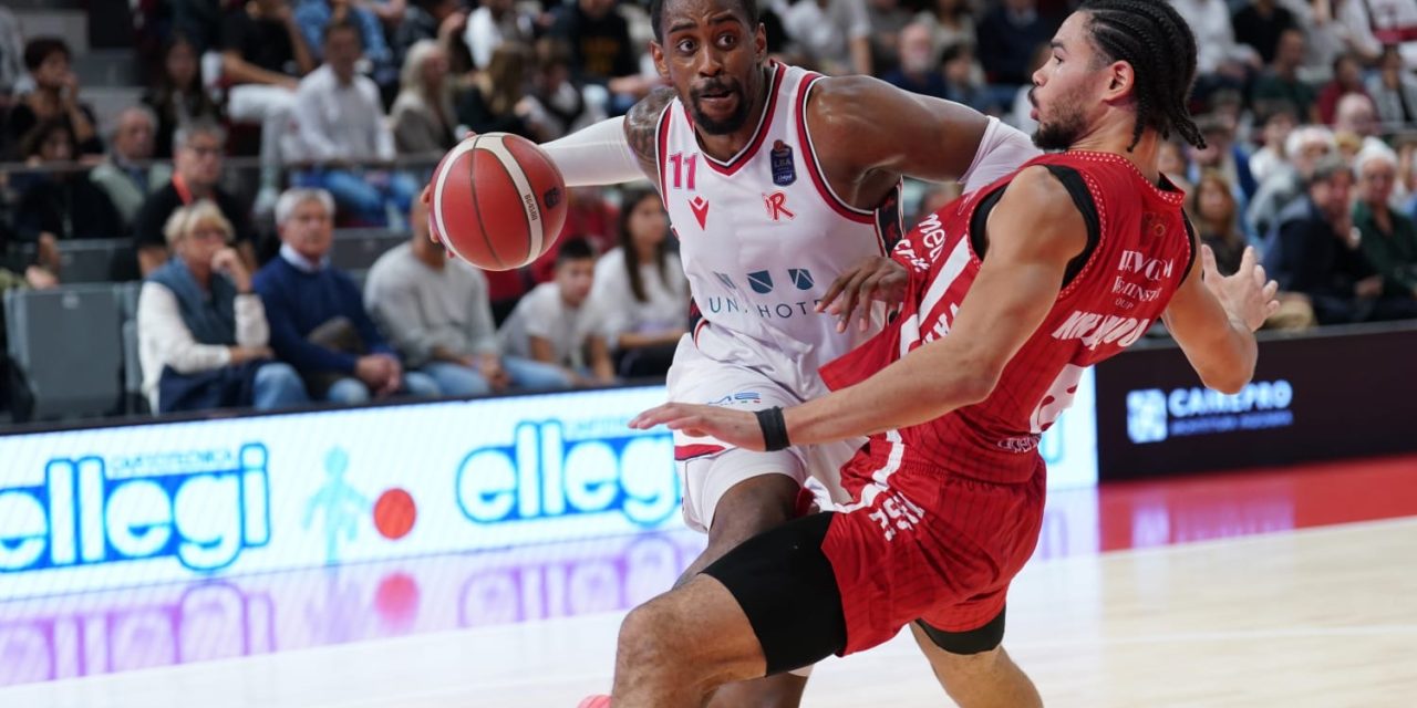 Pallacanestro Reggiana, coach Priftis presenta il match contro Varese: “Sarà una gara dura, dovremo controllare il ritmo”