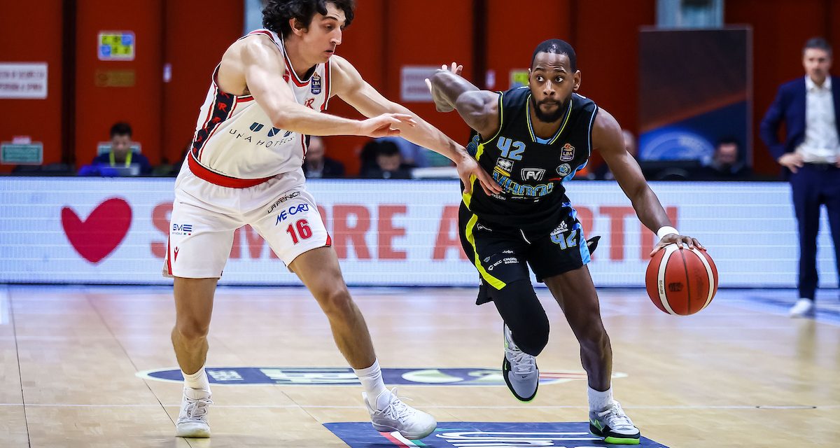 BM ON LBA/ CREMONA INTERROMPE LA STRISCIA NEGATIVA E BATTE REGGIO EMILIA (71-67): RIMANE VIVO IL SOGNO FINAL EIGHT – di EUGENIO PETRILLO