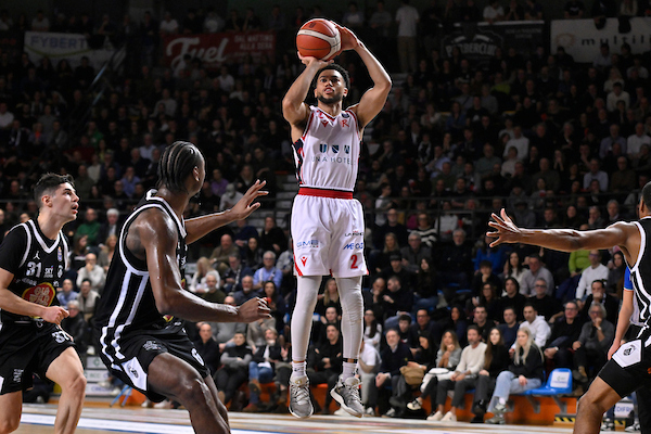 BM DA FIBA EUROPE CUP/ LA REGGIANA PERDE ANCHE IN BOSNIA E PERDE IL PRIMATO DEL GIRONE- di Riccardo Rocchi