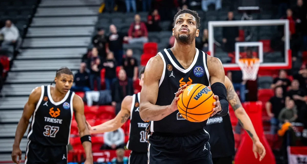 BM DA BCL/ LE PAGELLE: Trieste guidata dal capitano Brooks vince 86-87 a Szolnoki a cui non bastano due ottimi Somogyi e Krnjajski – di Ilaria Tubia