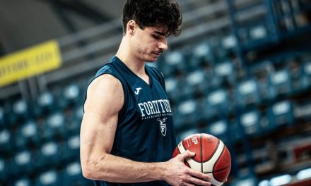 Fortitudo Bologna, frattura alla mano per Moretti