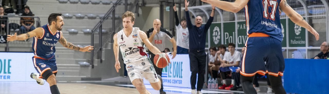 BM ON SERIE B/ Gli Anticipi: Nel girone A Omegna supera Desio. Nel B la Pielle Livorno sconfigge Quarrata, Latina travolge la Loreto Pesaro