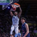 Okeke ancora in biancoblù: ufficiale il rinnovo con Cantù