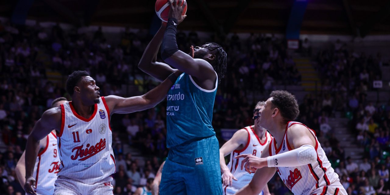 BM ON LBA/ Cantù dilaga e diverte, Trieste non c’è: 97-76 al PalaDesio – Di Martino Cavigioli
