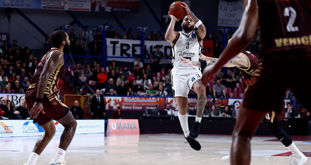 BM DA EUROCUP/ LE PAGELLE: Jones da 38 punti comanda, Trento prende la vittoria 90-94 contro uno sforzo corale della Reyer – di Ilaria Tubia