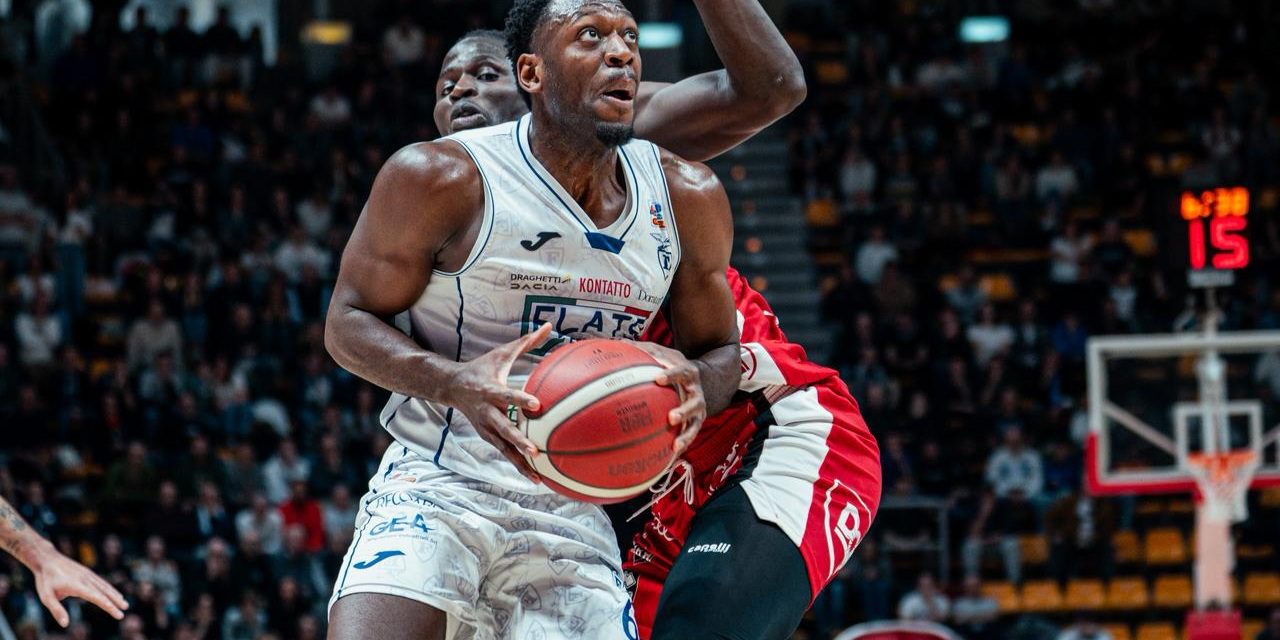 BM ON A2/ MVP TIME: Ventello dell’ex, Simon Anumba accende il Paladozza contro Rimini – di Alessandro di Bari