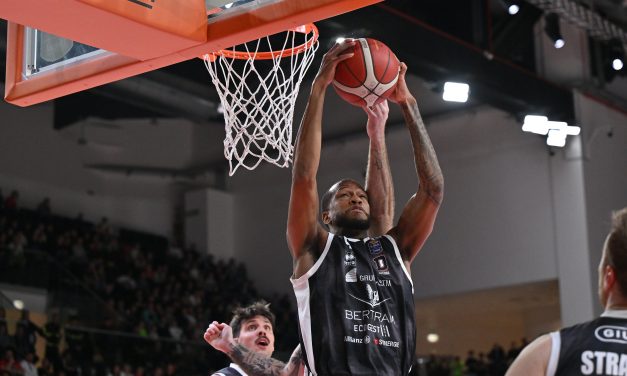 BM ON LBA/ Tortona dilaga davanti ai propri tifosi e schianta 100-73 una Cantù spenta – Di Martino Cavigioli
