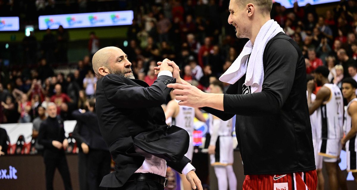 BM ON LBA/Trieste getta il cuore oltre l’ostacolo, la Trento di campionato è pigra e svogliata: i giuliani festeggiano, ribaltano la differenza canestri e fanno un grande passo verso i playoff – Di Massimo Furlani