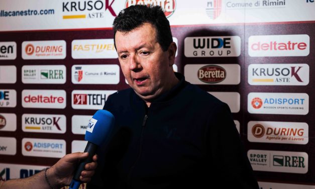 BM ANTEPRIMA A2/ COACH SPIRO LEKA: “È UN CAMPIONATO DOVE NON SI PUÒ FARE NESSUN ERRORE. NOI NON CI SIAMO DATI ALIBI, DOBBIAMO CONCETRARCI SU CIÒ CHE POSSIAMO CONTROLLARE.” – DI ALESSIO APICELLA