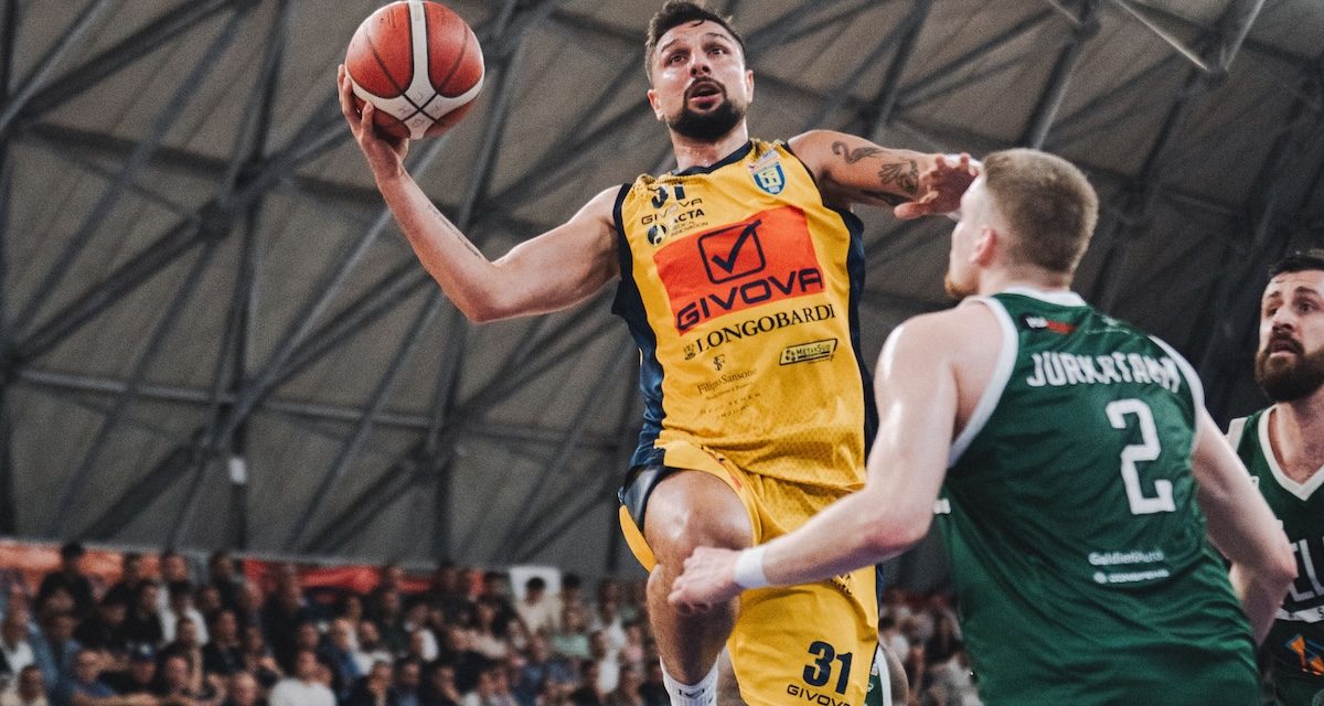 BM ON A2/ SCAFATI STRAVINCE IL DERBY 93-71 E VA A RIMINI PER PRENDERSI LA SERIE A – DI ALESSIO APICELLA