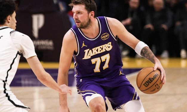 Los Angeles Lakers, arrivano brutte notizie dagli esami per l’infortunio di Luka Doncic: out a tempo indeterminato