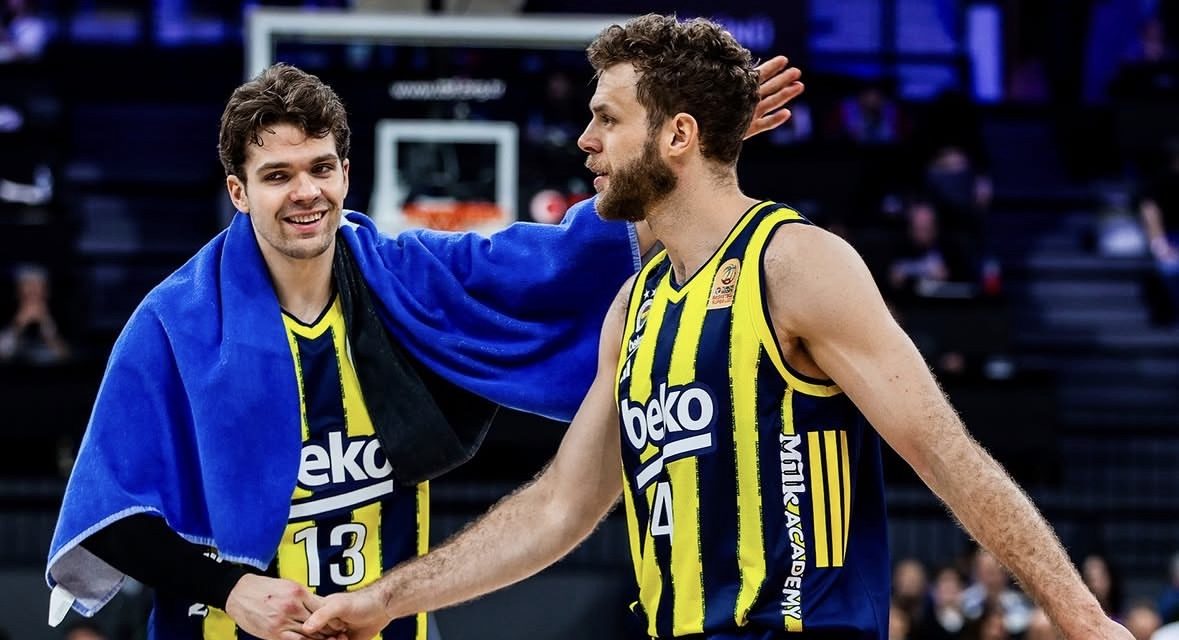BM SULLE STRADE D’EUROPA / TURCHIA: IL FENERBAHCE BATTE L’EFES E SI AGGIUDICA IL DERBY DI ISTANBUL – DI ALVISE BALDAN
