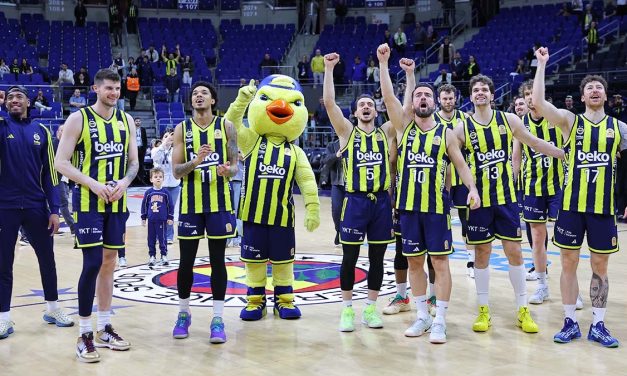 BM SULLE STRADE D’EUROPA / TURCHIA: IL GALATASARAY DI POZZECCO CADE CONTRO L’EFES E CONTINUA IL PRIMATO DEL FENERBAHCE – DI ALVISE BALDAN