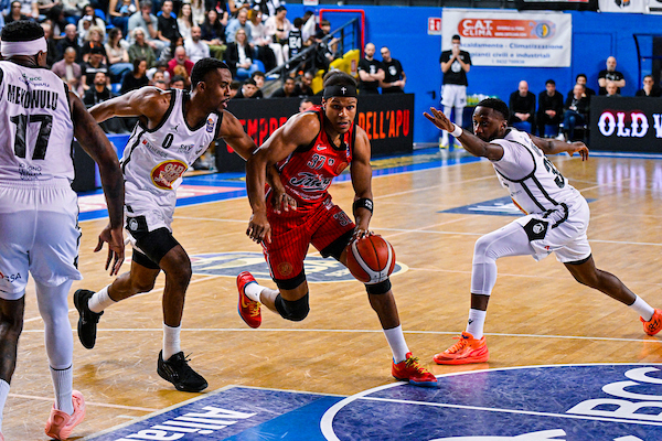 BM ON LBA/ Le Pagelle: Ramsey e Ruzzier trascinano Trieste al successo, fondamentale anche Colbey Ross. Ad Udine non basta Semaj Christon – di Valerio Laurenti