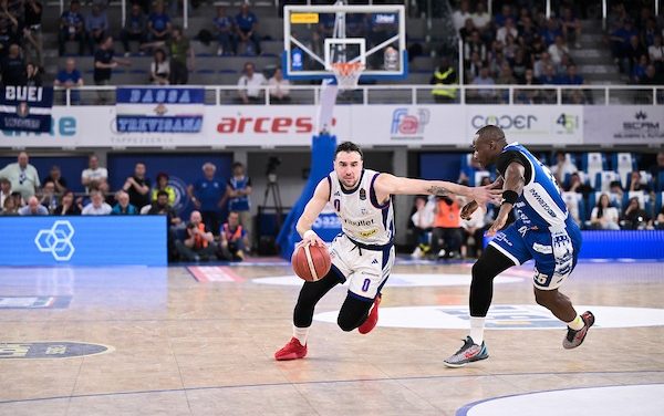 Cappelletti trascina, Treviso vede la salvezza, Brescia ko 90-99