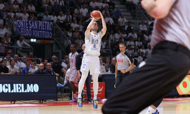 BM ON A2 / LE PAGELLE: MOORE E MASTELLARI I MATTATORI IN UN’OTTIMA PROVA DI SQUADRA DELLA FORTITUDO. FRANCIS E GARNDE GLI ULTIMI A MOLLARE PER AVELLINO    – DI EDOARDO TAMBA
