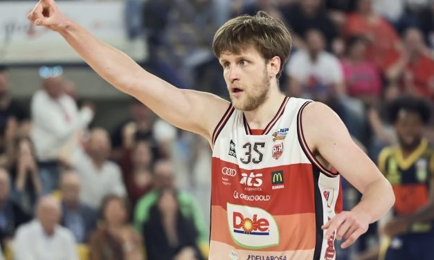 BM ON A2 / La rimonta di Livorno si spegne sul più bello: Rimini vince 95-90 e vola ai playoff – di Matteo Parma