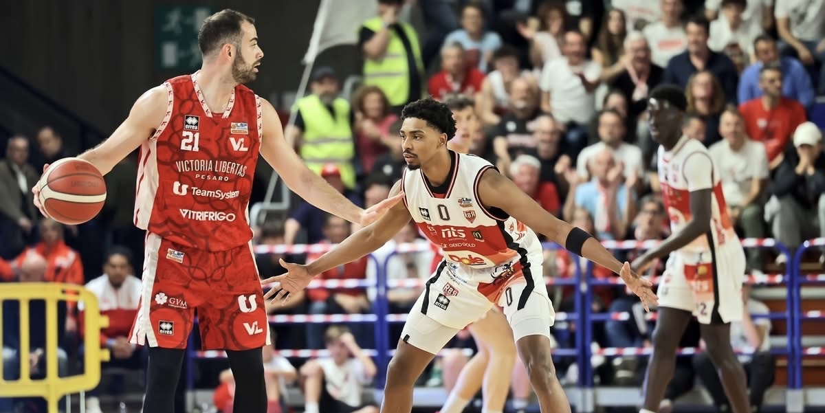 BM ON A2 / La preview di gara 4 tra Pesaro e Rimini: i romagnoli vogliono chiudere in casa, Vuelle spalle al muro – di Matteo Parma