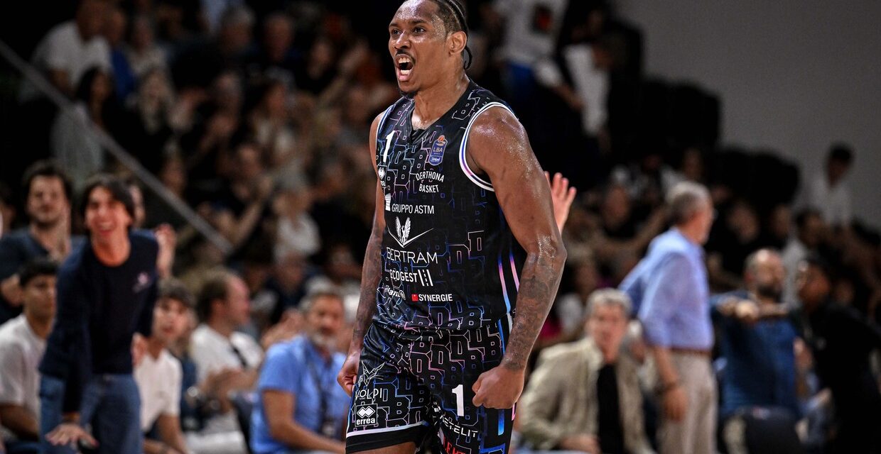 BM ON LBA/ IL DERTHONA È UNO SPETTACOLO ALLA NOVA ARENA: TRAVOLTO IL VENEZIA, LA SERIE SI DECIDE A GARA 5!