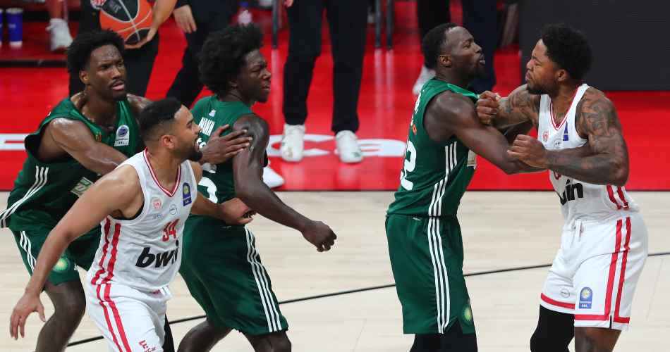 BM SULLE STRADE D’EUROPA / GRECIA: VIOLENTA RISSA A MARGINE DELLA FINALE TRA OLYMPIACOS E PANATHINAIKOS – DI MATTEO CAZZULANI