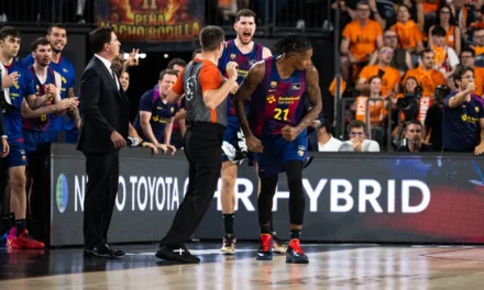 BM ON LIGA ENDESA / CLYBURN SBANCA LA ROIG ARENA, BARÇA AVANTI NELLA SERIE di Elio De Falco