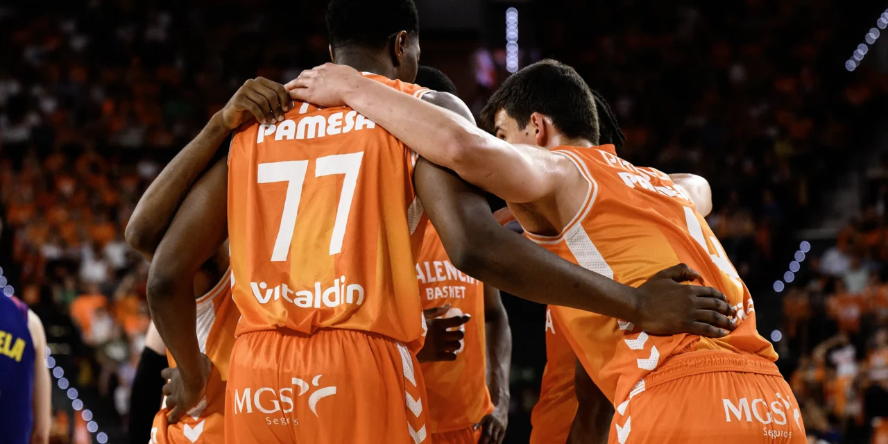 BM ON LIGA ENDESA FINALS/ GARA 2, VALENCIA TRITATUTTO, MONTERO SCHIANTA IL BARÇA (102-75) E PAREGGIA LA SERIE 1-1 di Elio De Falco