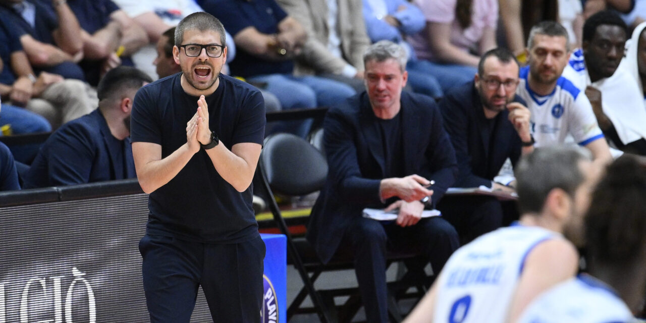 Milano-Brescia, coach Cotelli dopo la sconfitta in gara 3: “Abbiamo retto senza concretizzare nel primo tempo, serve più attenzione in difesa”