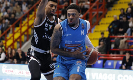 Acqua San Bernardo Cantù, colpo a sorpresa: da Napoli arriva Savion Flagg
