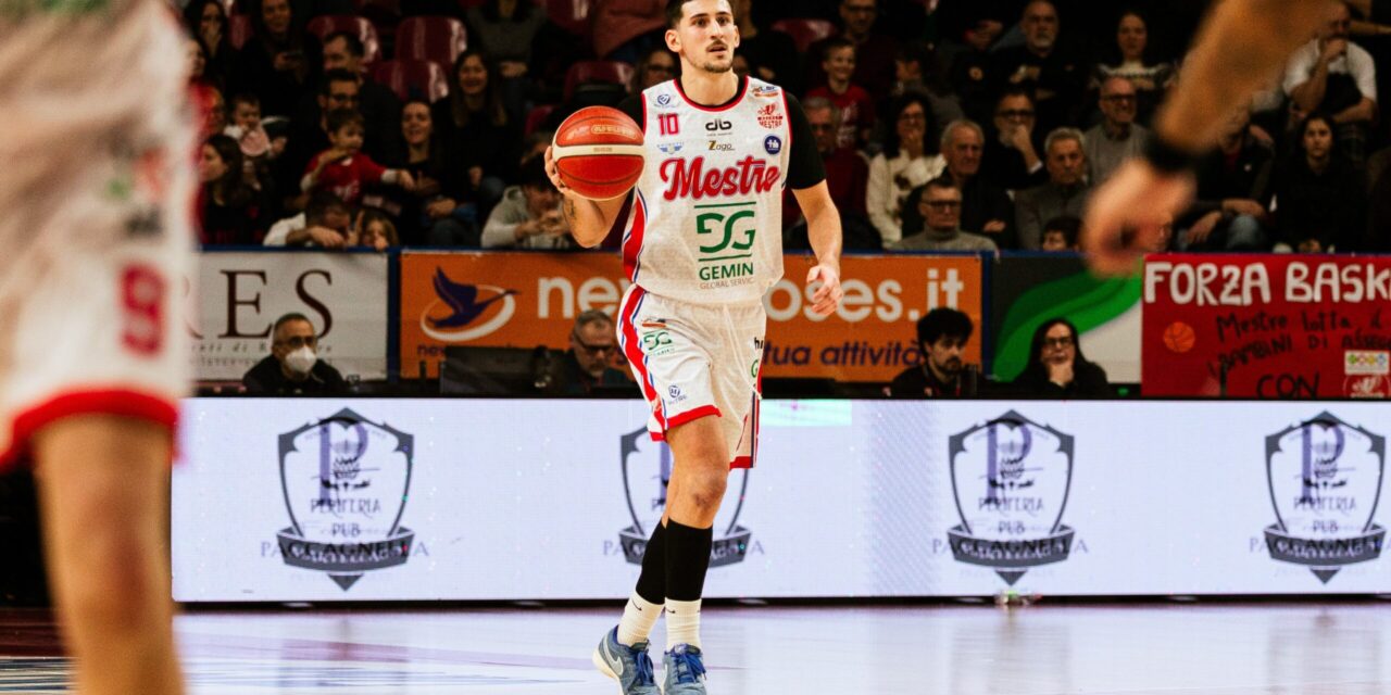 Pallacanestro Cantù, arriva un rinforzo nel reparto italiani: ufficiale la firma di Matteo Parravicini