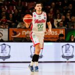 Pallacanestro Cantù, arriva un rinforzo nel reparto italiani: ufficiale la firma di Matteo Parravicini