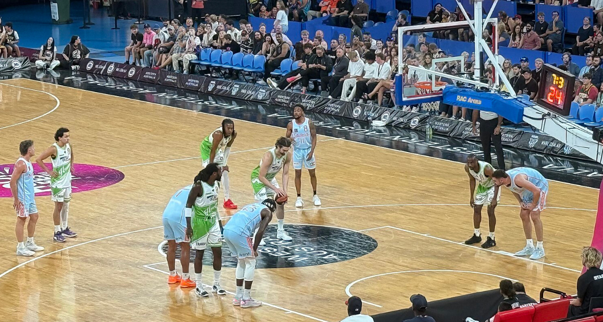 NBL, rivoluzione in vista? Schiacciate da tre punti e tiri da quattro tra le nuove regole allo studio