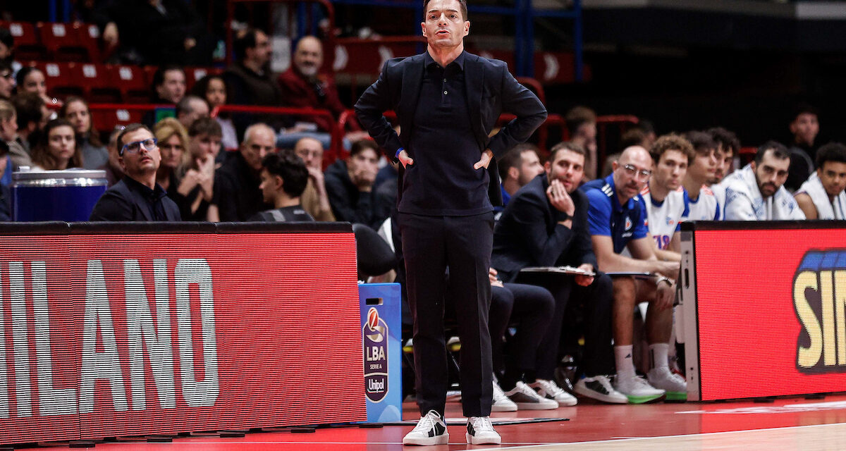 COACH ROSSI: “PRIMA BISOGNA MANTENERE LA CATEGORIA, RESTANDO DIETRO LE FAVORITE SENZA FARSI RISUCCHIARE IN BASSO”