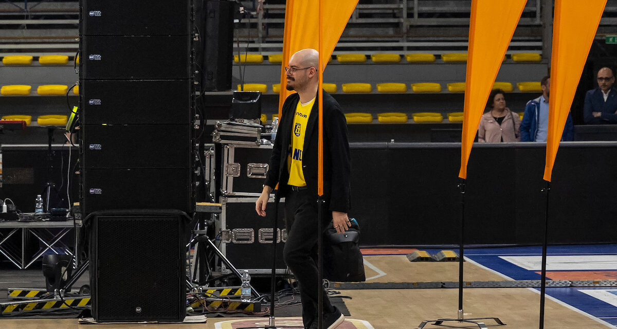 ESCLUSIVA BM/ ENRICO LONGOBARDI: “E’ STATO UN MERCATO STRANO, IO FAVOREVOLE AL SETTIMO STRANIERO. ABBIAMO COSTRUITO UNA SQUADRA MODERNA, MA LA SALVEZZA PASSA DAL PALAMANGANO” – DI ALESSIO APICELLA