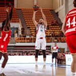 OLIMPIA MILANO, SEGNALI POSITIVI NONOSTANTE IL KO: LA STELLA ROSSA VINCE 91-85, WRIGHT CHIUDE CON 22+10