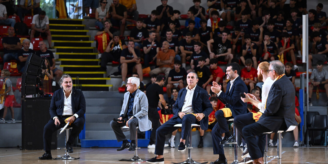 Show e spettacolo al PalaTiziano: presentata la BC Roma. Donnie Nelson: “Questo ha tutte le caratteristiche per essere un progetto vincente” – di Valerio Laurenti