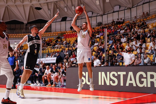 BM EUROCUP TIME / LE PAGELLE: Ryan illumina il PalaTiziano, Alibegovic lascia il segno – di Giovanni Oriolo
