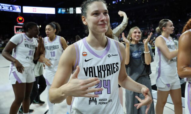 BM WNBA TIME | CECILIA ZANDALASINI VOLA IN FINALE: LE GOLDEN STATE VALKYRIES ELIMINANO LE CAMPIONESSE IN CARICA DI LAS VEGAS – DI FLAVIO TARABU’